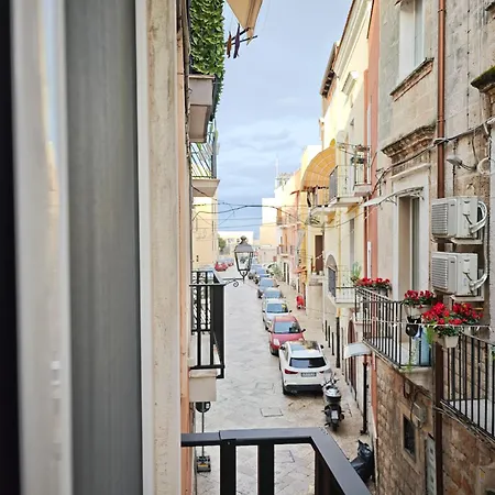 Dimora Essentia * Бари