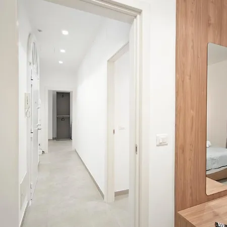 Apartment Dimora Essentia *